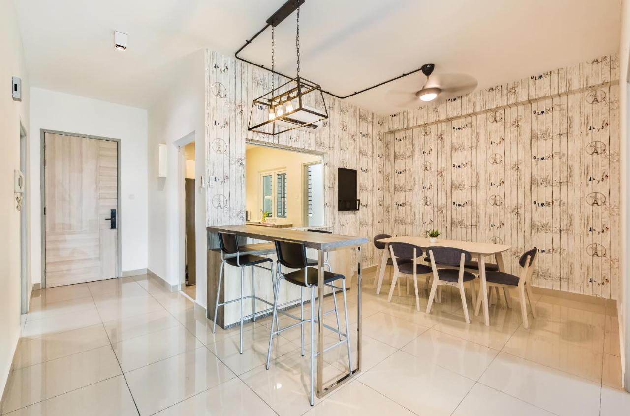 Seasons Luxury Apartment By Jk Home ジョホールバル エクステリア 写真